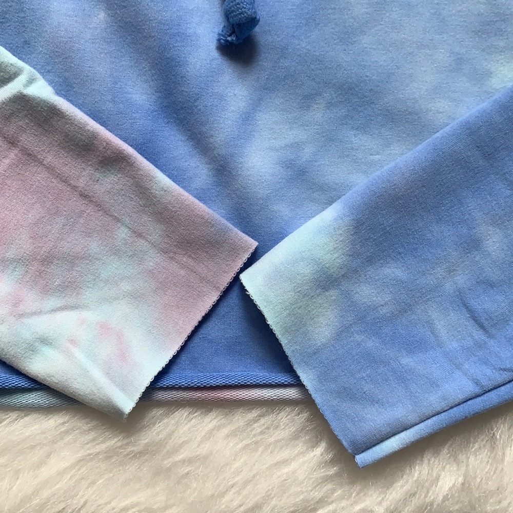 WILDFOX Tie-Dye Blue Pink Hoodie Hooded Cropped Sweatshirt - Picture 5 of 9